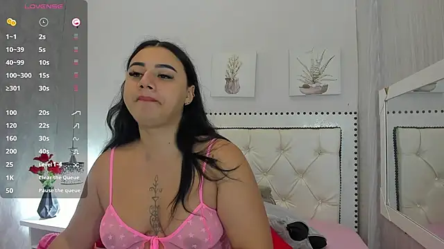 Snapshot of _jade_01 chatting on 06-02-26, 01:33 jade 01 online show from 06-02-26, 01:33