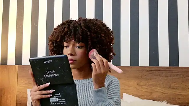 Stellaciel  online show from 10-24-25, 10:31