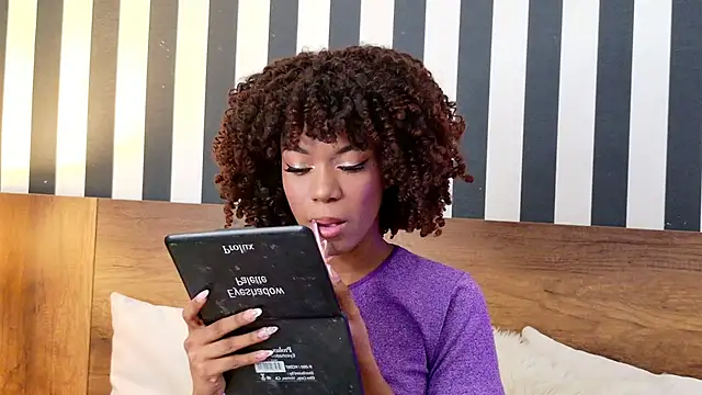 Stellaciel  online show from 10-27-25, 10:11