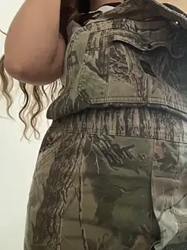 Aphrill online show from 11-22-25, 08:40