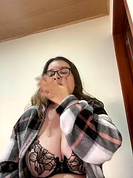 Aphrill online show from 10-10-25, 08:20