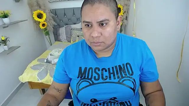 Snapshot of hotlesby_valery chatting on 10-22-25, 12:37 hotlesby valery online show from 10-22-25, 12:37