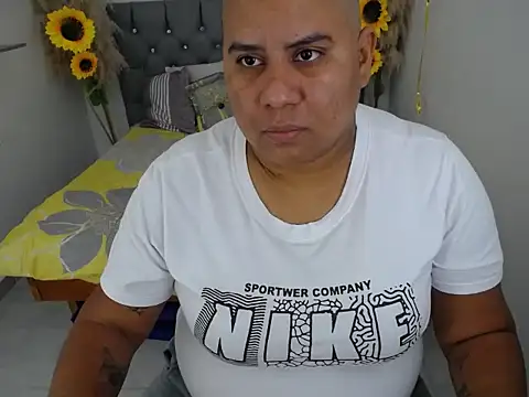 hotlesby valery online show from 10-24-25, 12:04