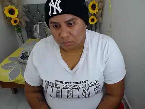 hotlesby valery online show from 10-25-25, 12:17