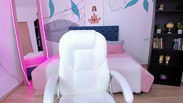 Victoria Jonnesss online show from 09-27-25, 07:20