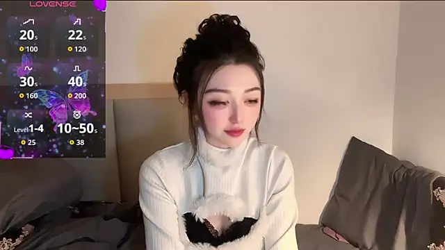 fioralba online show from 12-18-25, 04:44