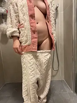 fioralba online show from 11-11-25, 06:36