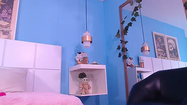 PenelopeBond online show from 10-21-25, 12:48