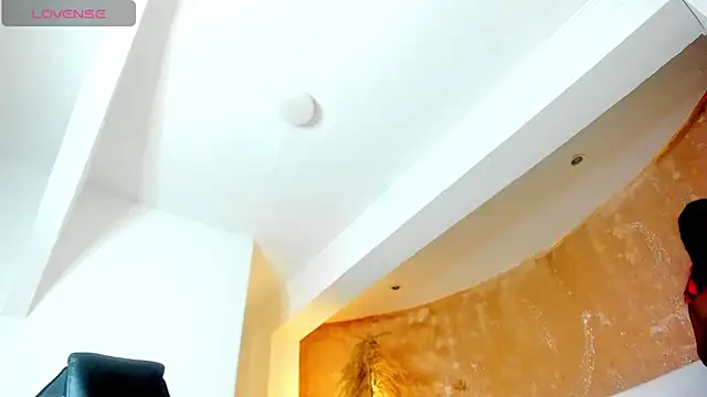 Snapshot of ZOE_ROSE4 chatting on 09-21-25, 07:52 ZOE ROSE4 online show from 09-21-25, 07:52