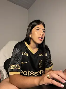Carolinecute online show from 10-18-25, 12:12