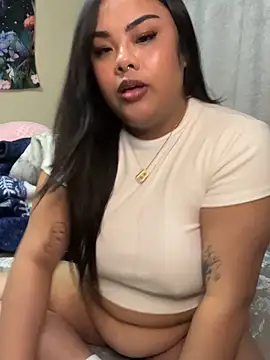 kiaradanielaxx online show from 12-17-25, 03:11