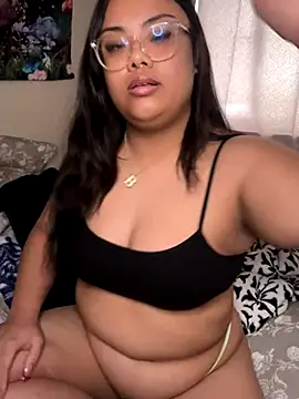 kiaradanielaxx online show from 12-19-25, 06:21