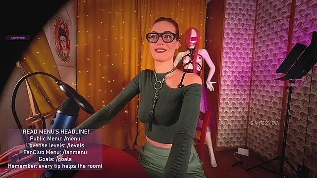 Giantess Eva online show from 04-24-26, 08:44