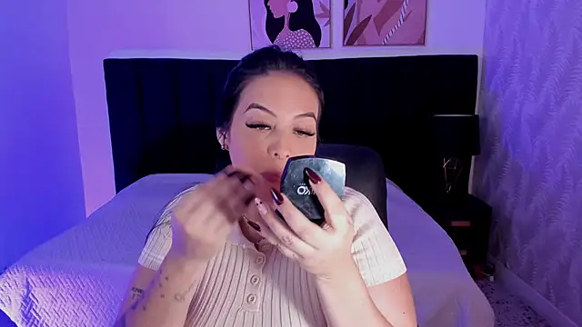 camiladuke7 online show from 11-14-25, 07:39