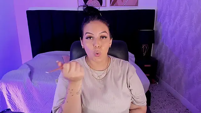 camiladuke7 online show from 11-15-25, 07:40