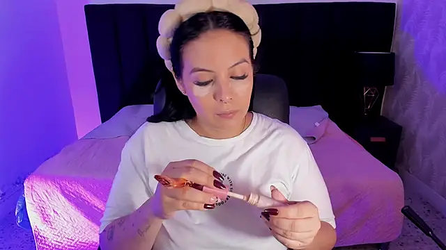 camiladuke7 online show from 11-05-25, 07:50