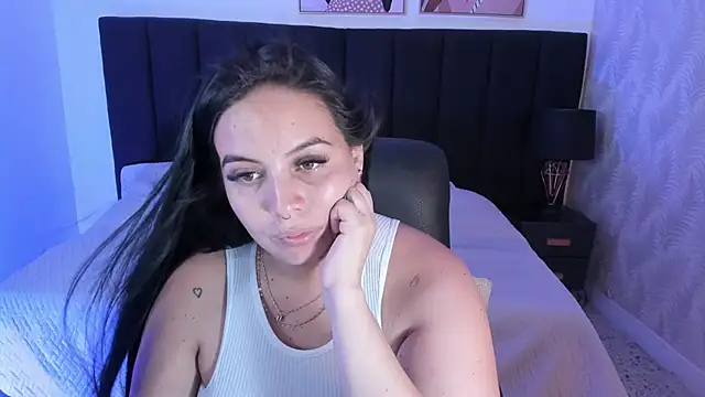 camiladuke7 online show from 12-04-25, 07:35