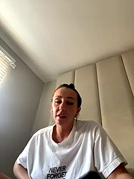 Snapshot of Scotishminx25 chatting on 10-23-25, 01:10 Scotishminx25 online show from 10-23-25, 01:10