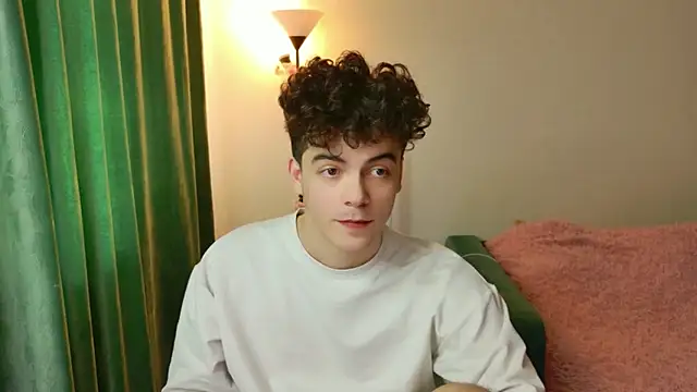 Snapshot of dreamgonetan chatting on 11-08-25, 10:52 dreamgonetan online show from 11-08-25, 10:52