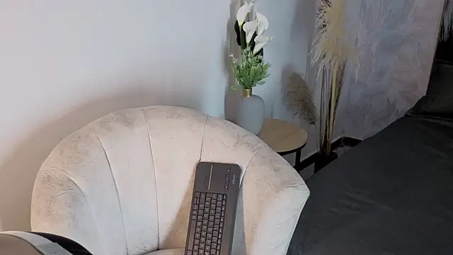 sarita princess7 online show from 12-15-25, 08:14