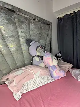 liahouses online show from 02-15-26, 12:00