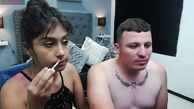 Snapshot of scarlett_and_justin chatting on 09-29-25, 03:35 scarlett and justin online show from 09-29-25, 03:35