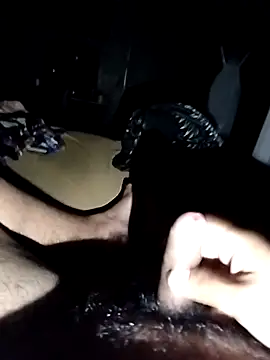 Snapshot of Galardon1 chatting on 09-19-25, 06:06 Galardon1 online show from 09-19-25, 06:06