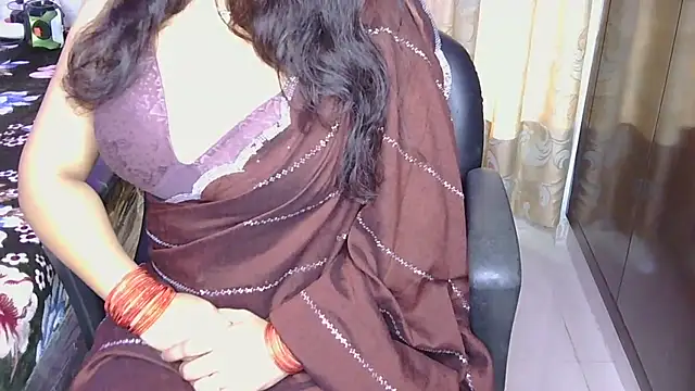 Hey Jully online show from 12-03-25, 06:25