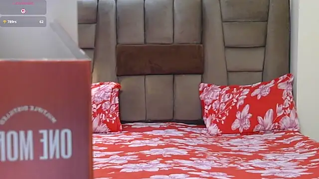 Hey Jully online show from 02-18-26, 06:22