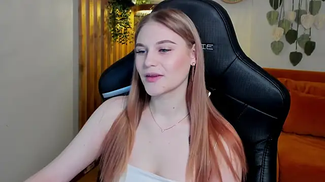 AriaWell online show from 11-14-25, 05:11