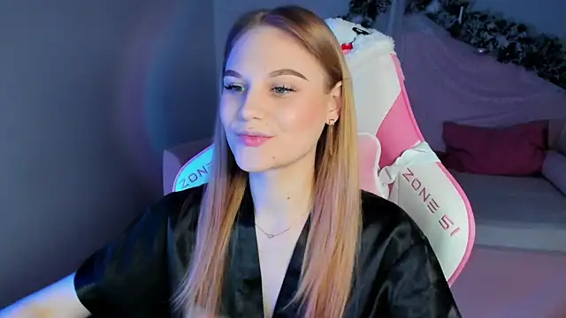 AriaWell online show from 12-21-25, 04:19