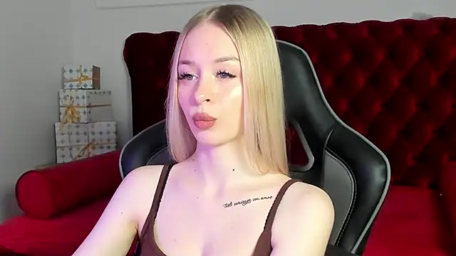 MiaGraces online show from 01-13-26, 05:17