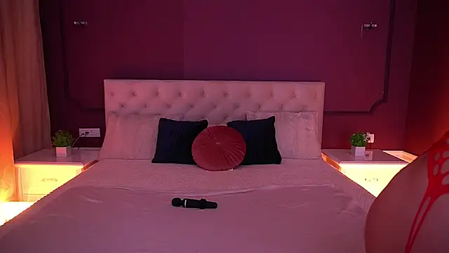 EllaGoldenn online show from 12-03-25, 09:25