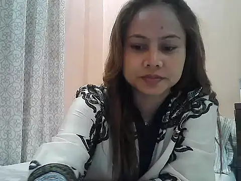 Amarrahlyn online show from 11-17-25, 09:46