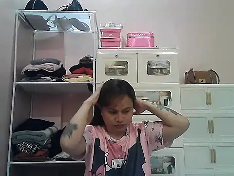 Amarrahlyn online show from 07-15-26, 09:27