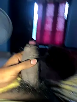 Snapshot of madarasi_chennai chatting on 10-21-25, 07:30 madarasi chennai online show from 10-21-25, 07:30