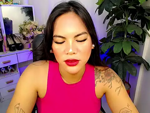 AngelitaDeputouch online show from 11-17-25, 08:29