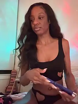 LoveDreaux online show from 12-05-25, 05:50