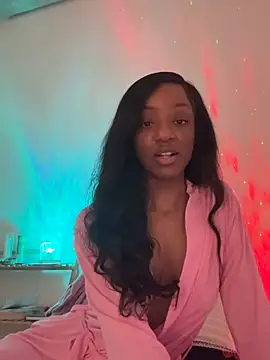 Snapshot of LoveDreaux chatting on 02-03-26, 07:46 LoveDreaux online show from 02-03-26, 07:46