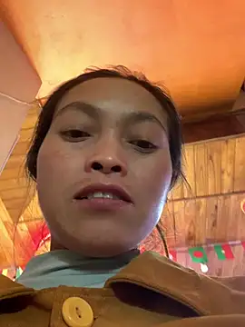 Snapshot of Halyy_xx chatting on 02-19-26, 05:54 Halyy xx online show from 02-19-26, 05:54