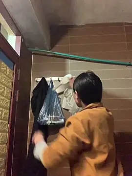 Snapshot of Halyy_xx chatting on 02-19-26, 01:13 Halyy xx online show from 02-19-26, 01:13