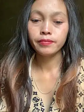 Snapshot of Halyy_xx chatting on 10-05-25, 07:10 Halyy xx online show from 10-05-25, 07:10