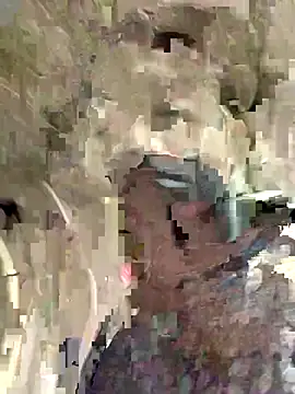 Snapshot of Halyy_xx chatting on 10-07-25, 01:12 Halyy xx online show from 10-07-25, 01:12