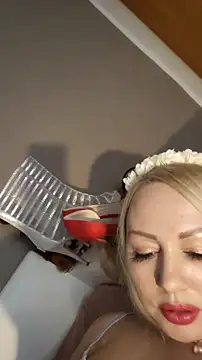 MarinaMargo online show from 11-17-25, 11:58