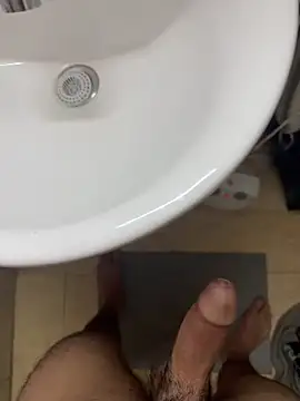 tusmuertos420 online show from 10-29-25, 07:24