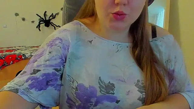 Snapshot of Liza-Mendez chatting on 10-24-25, 05:39 Liza-Mendez online show from 10-24-25, 05:39