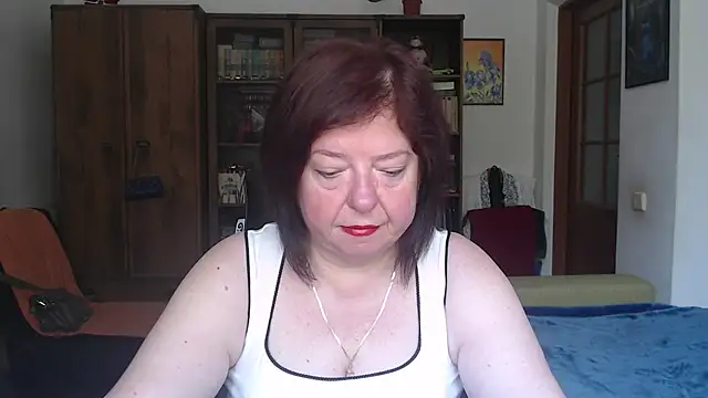 Snapshot of Violet_Pulse chatting on 07-16-26, 08:44 Violet Pulse online show from 07-16-26, 08:44
