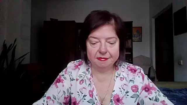 Snapshot of Violet_Pulse chatting on 01-13-26, 09:35 Violet Pulse online show from 01-13-26, 09:35