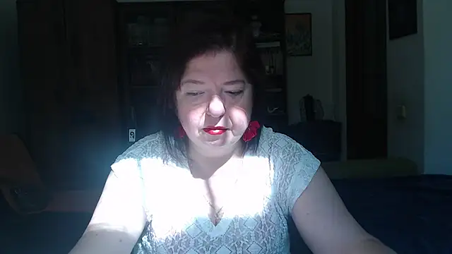 Snapshot of Violet_Pulse chatting on 07-18-26, 06:33 Violet Pulse online show from 07-18-26, 06:33