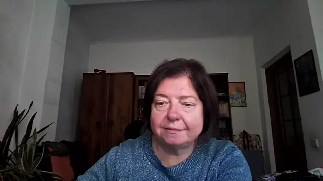 Snapshot of Violet_Pulse chatting on 10-13-25, 09:55 Violet Pulse online show from 10-13-25, 09:55